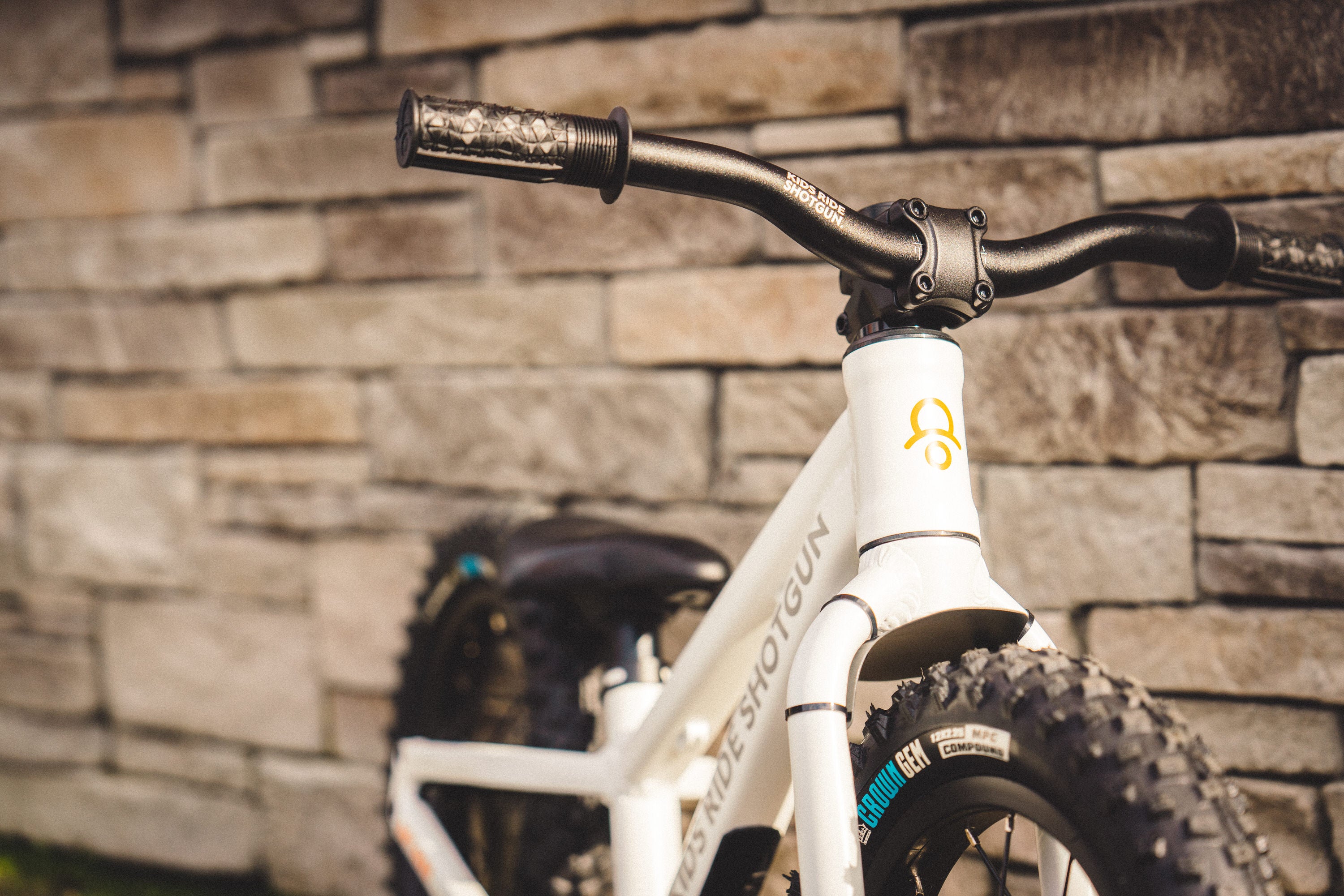 Kids Ride Shotgun Dirt Hero 12'' Push Bike 12-1/2'' - w/o Brake - White