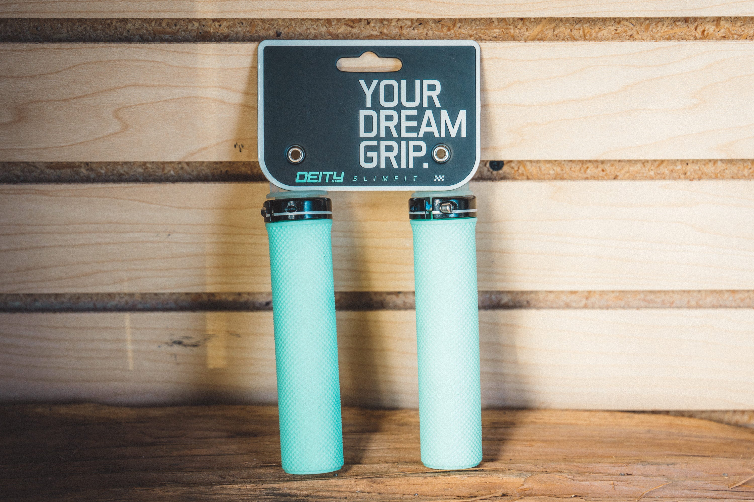 Deity Slimfit Grips