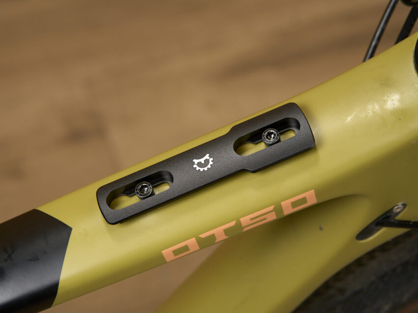 Revelate Mag-Tank FastTrack - Bolt-on