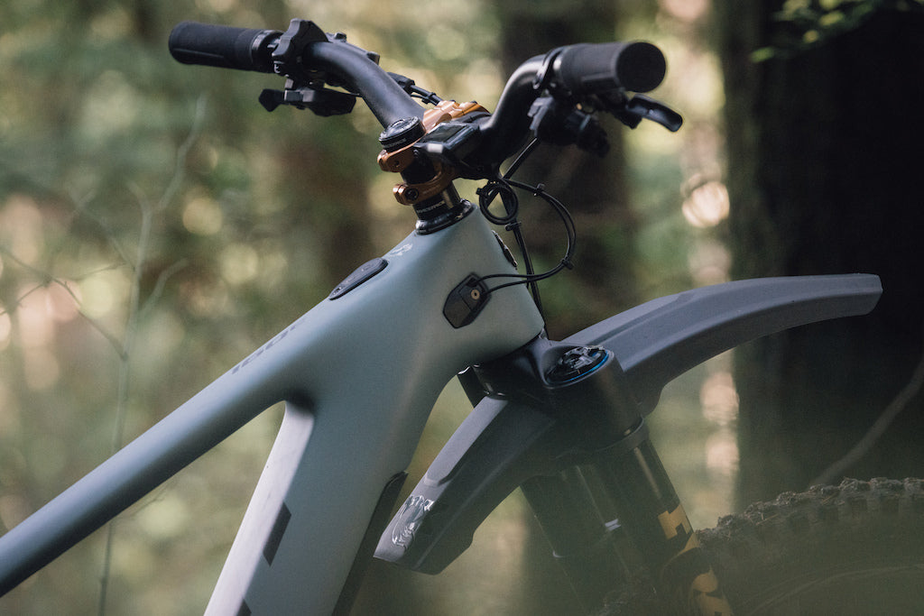 Fox Podium Fork Mud Guard Fender - Long