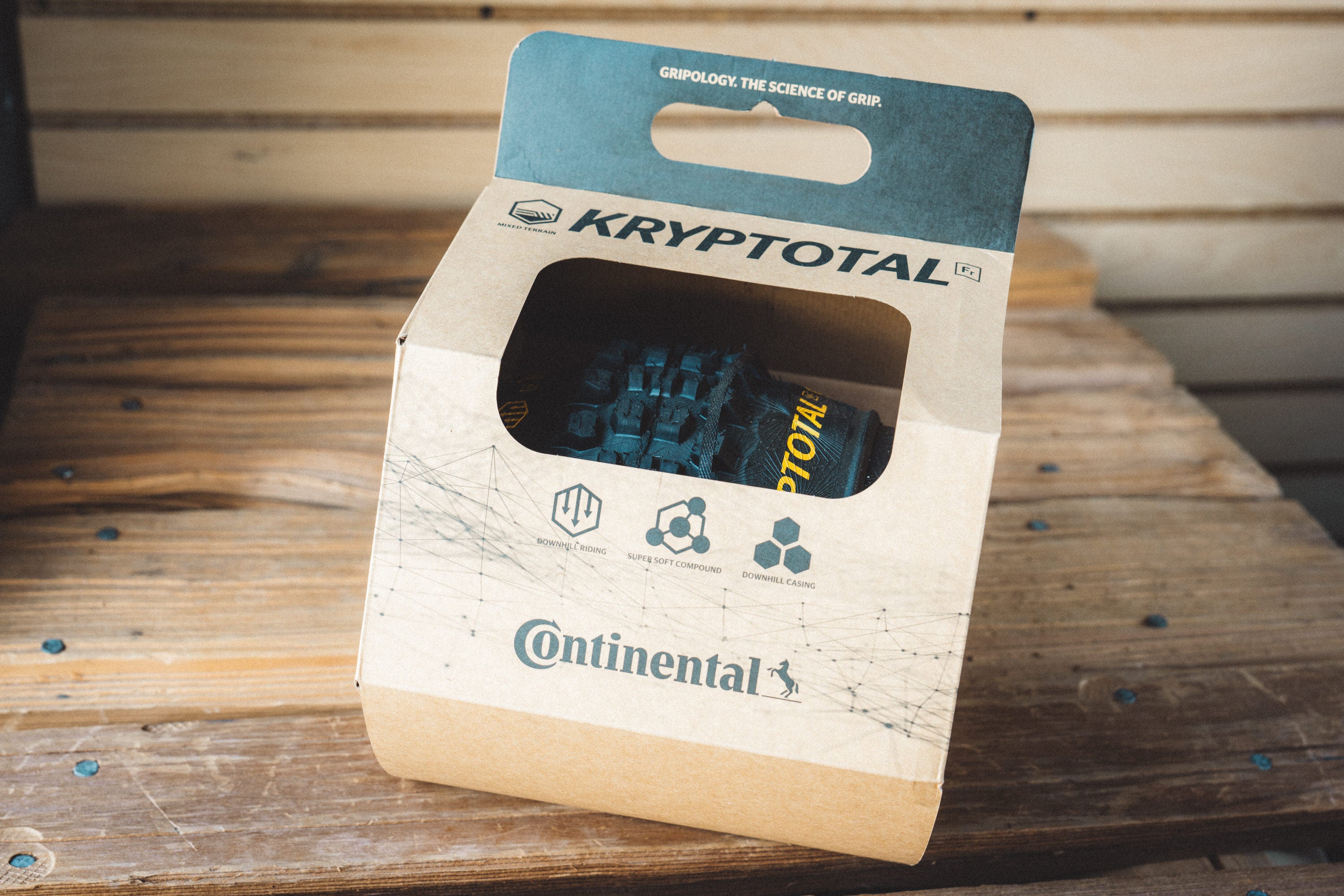 Continental Kryptotal - Front - 29"