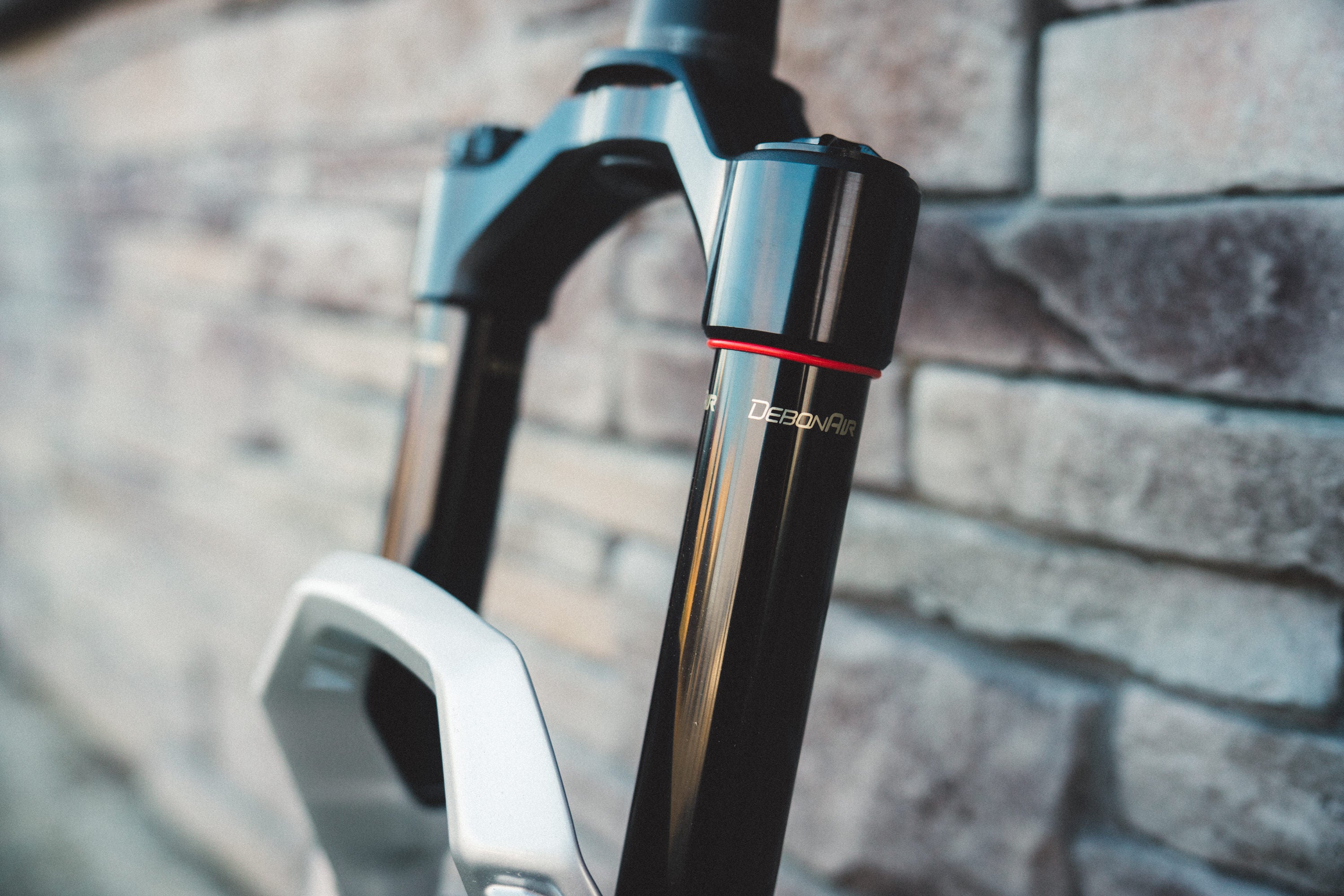 Rockshox Pike Ultimate C2 Fork 29" DebonAir+ w/ Buttercups 140mm 1-1/8"-1.5" 15x110mm TA 44mm Rake - Silver