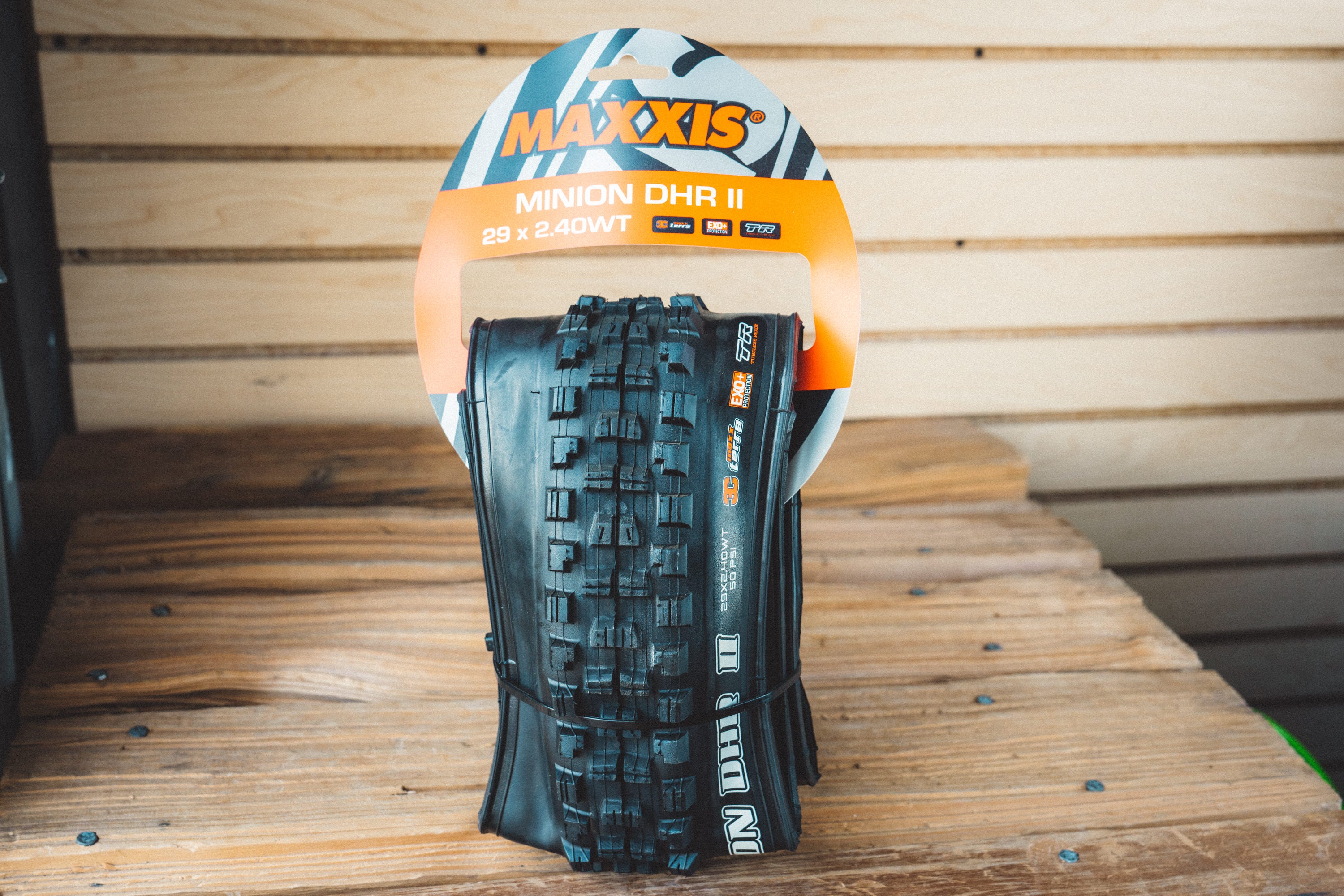 Maxxis Minion DHR2 Tire - 29"
