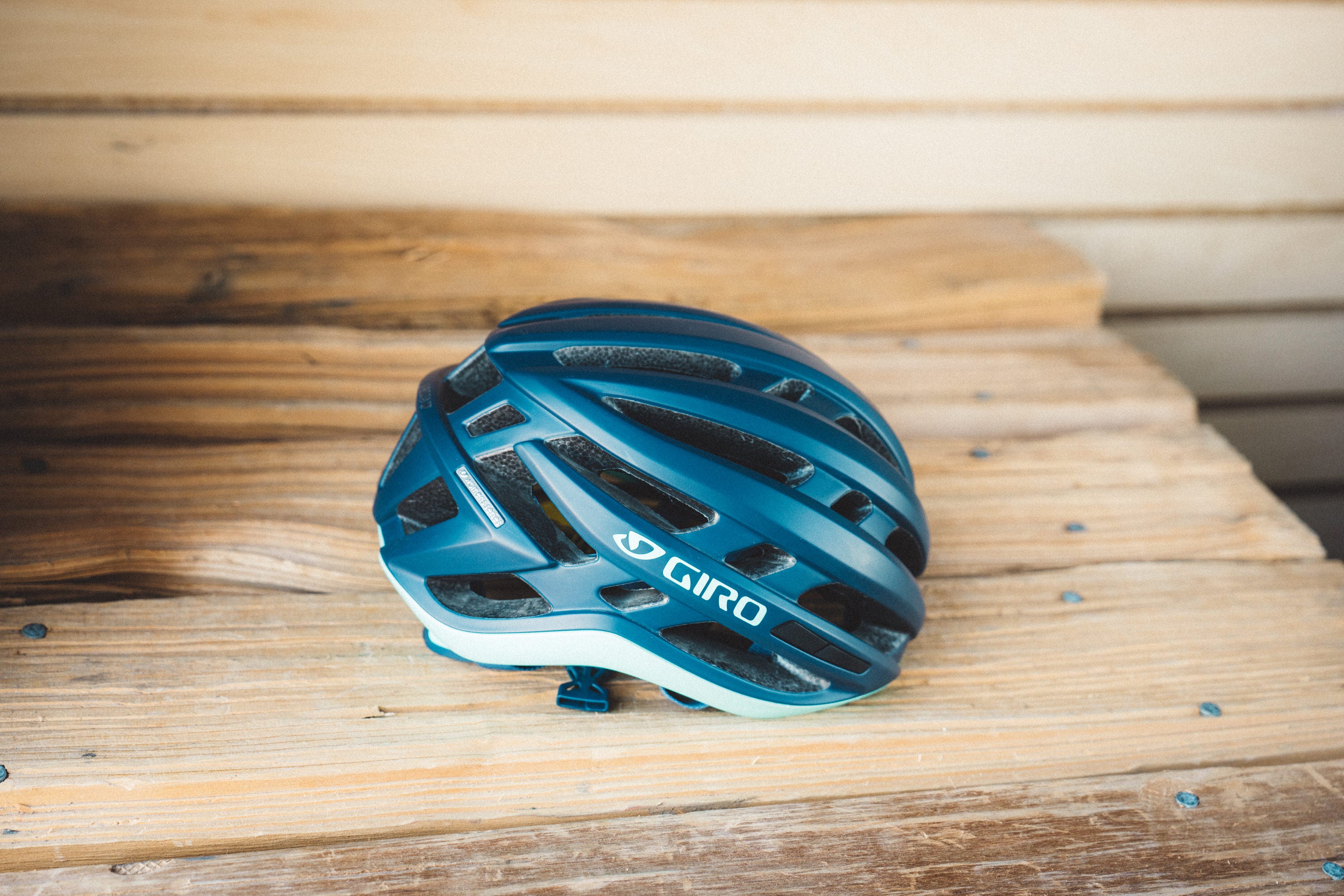 Giro Agilis MIPS Helmet - Women's