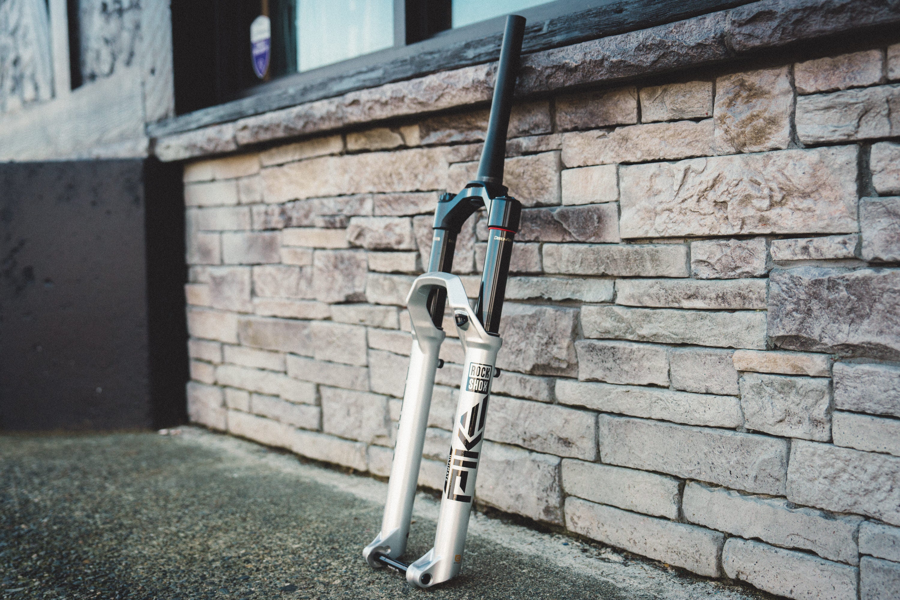 Rockshox Pike Ultimate C2 Fork 29" DebonAir+ w/ Buttercups 140mm 1-1/8"-1.5" 15x110mm TA 44mm Rake - Silver
