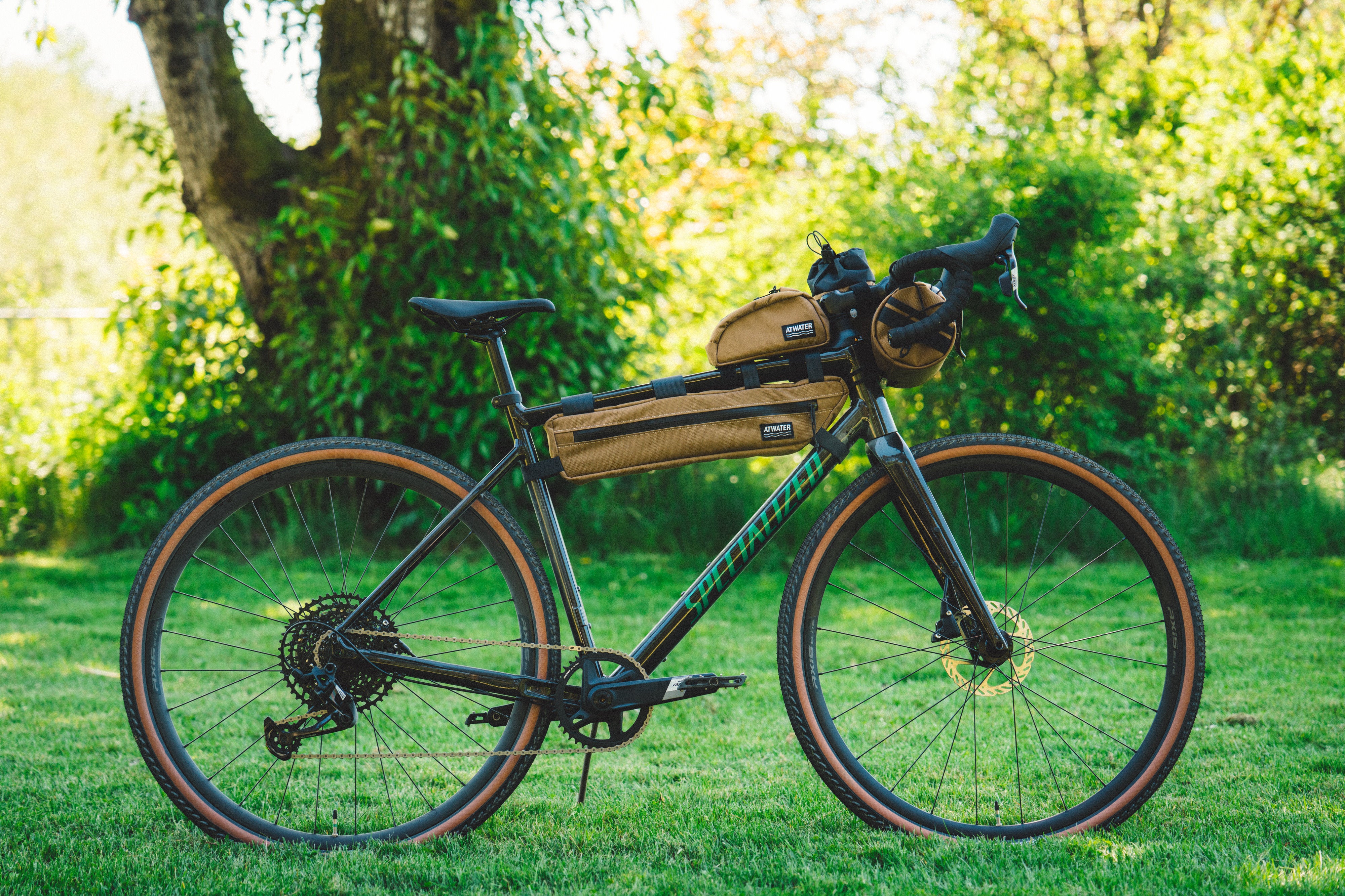 Atwater Half Frame Classic Frame Bag