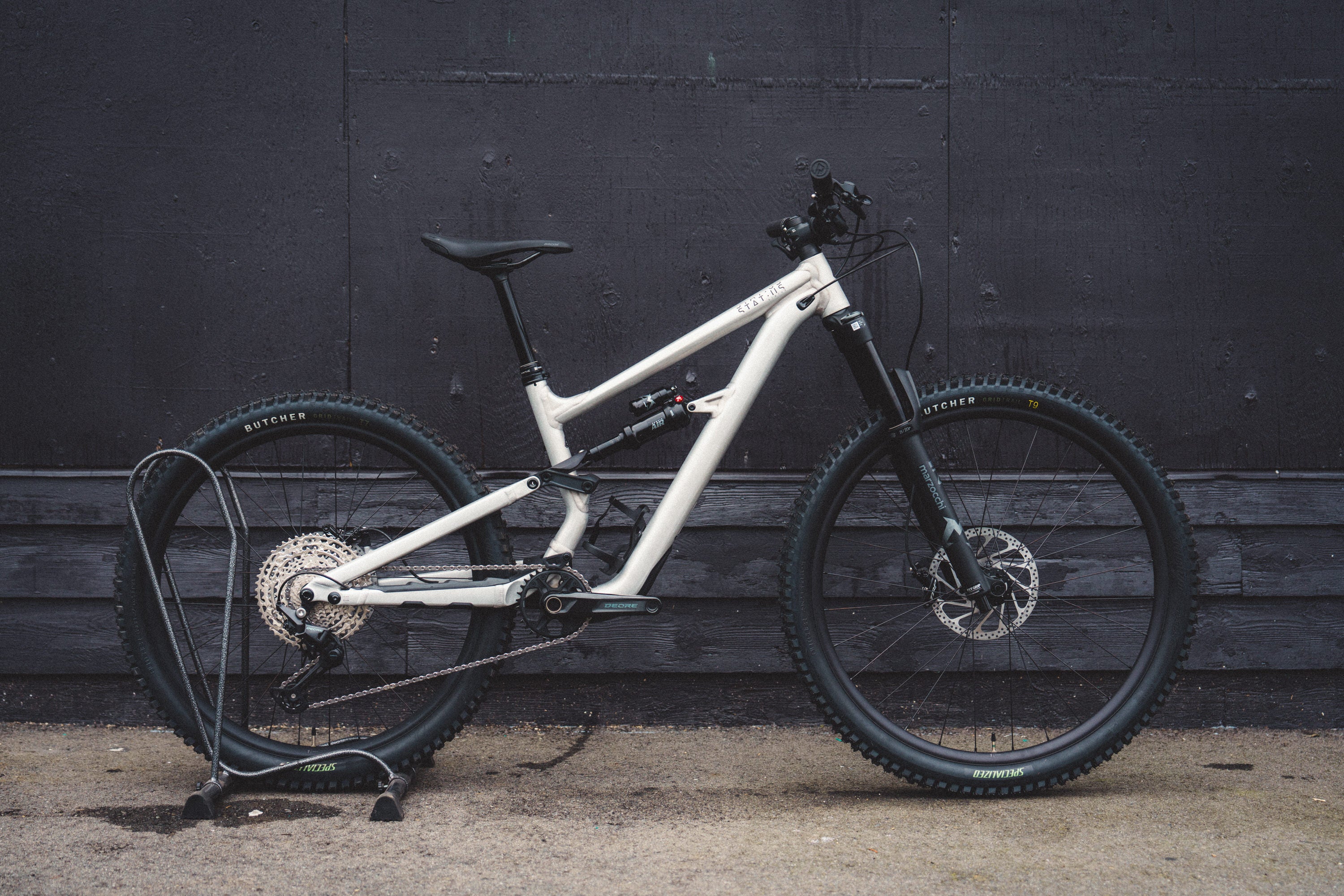 Specialized Status 2 - 140