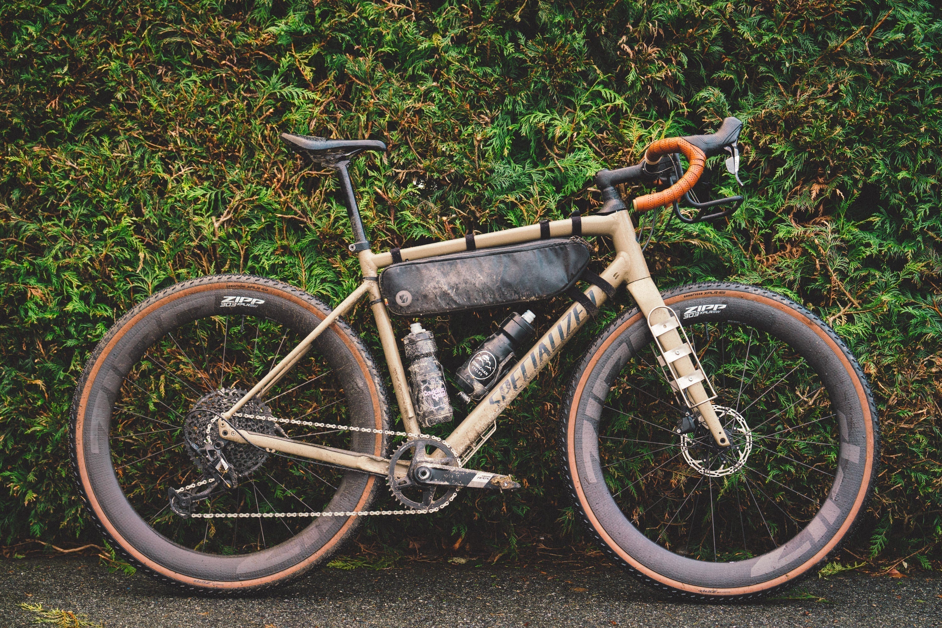 リリワゴン Reinventing the [Gravel] Wheel: Zipp 303 XPLR SW Wheelset Review
