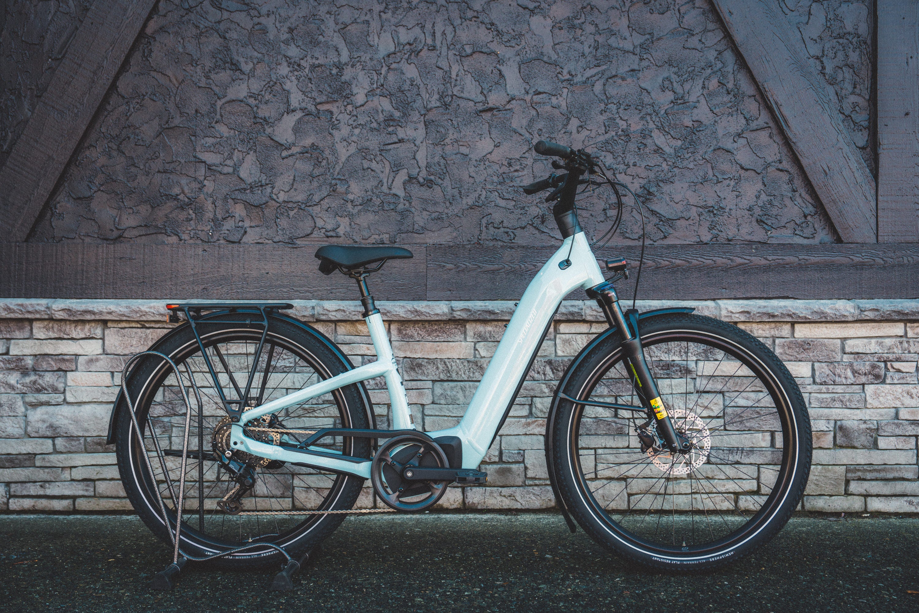 2025 Specialized Como 4 - Alloy